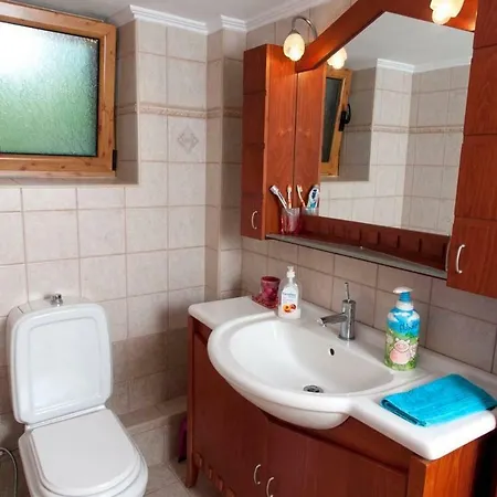 Seaside Serenity - Stylish Seaview