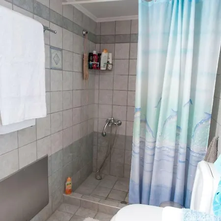 Seaside Serenity - Stylish Seaview Apartment Kotronion (West Mani)